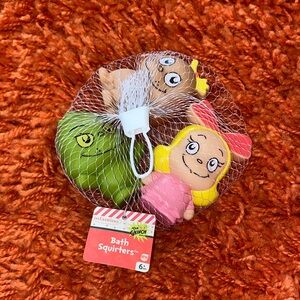 NWT!!  THE GRINCH-  BATH SQUIRTERS
